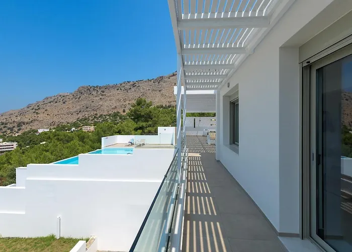 Allegra With Pool In Pefkos, Lindos Area Vilă