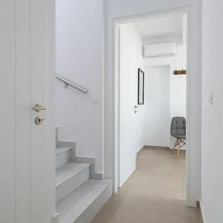 Allegra With Pool In Pefkos, Lindos Area Pefki